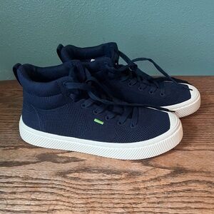 Cariuma Navy IBI Knit High Top Sneakers  Womens Size 7  Mens 5.5  NWOT